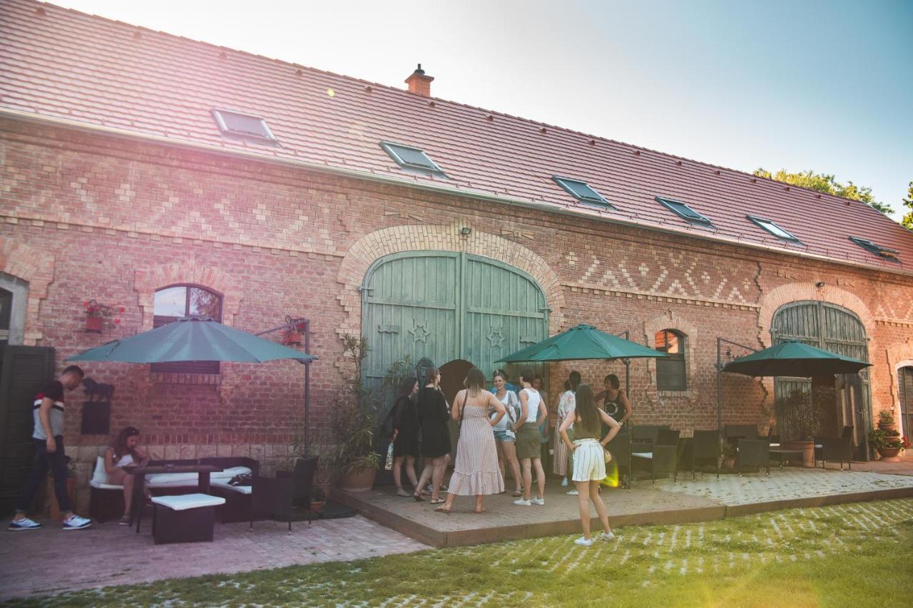 Natura Panzio&Apartmanhaz Orfű Exterior foto